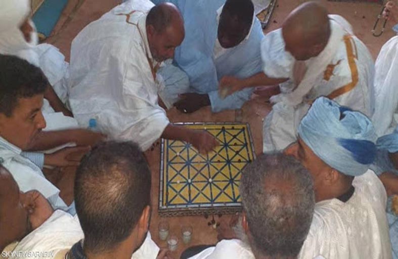 لعبة ظامت.. الحرب الرمزية بين الفلاحين والرعاة