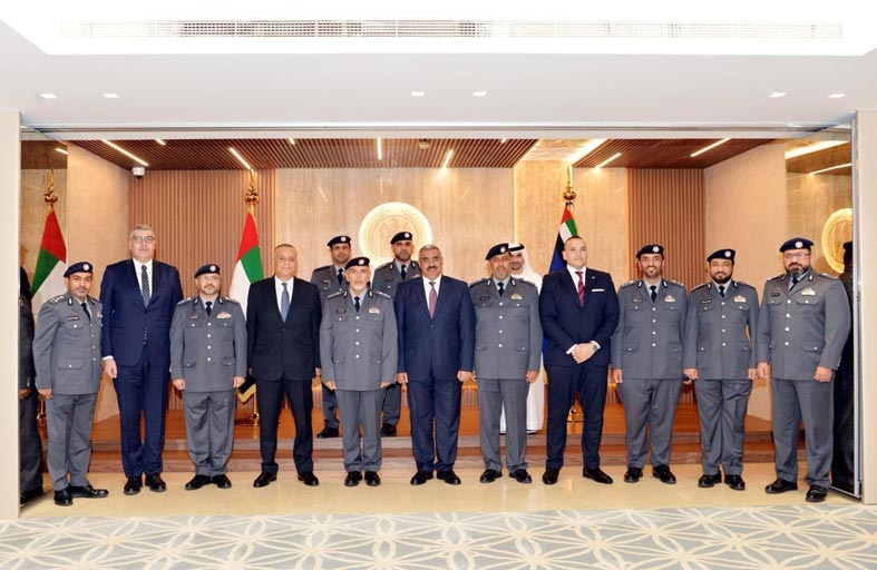 شرطة أبوظبي ووزارة الداخلية المصرية تتعاونان فى مجالات التدريب الأمني 