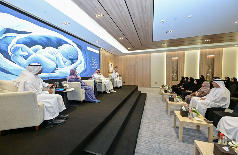 الوطني الاتحادي ينظم جلسة حوارية حول تعزيز معدلات الإنجاب في الدولة