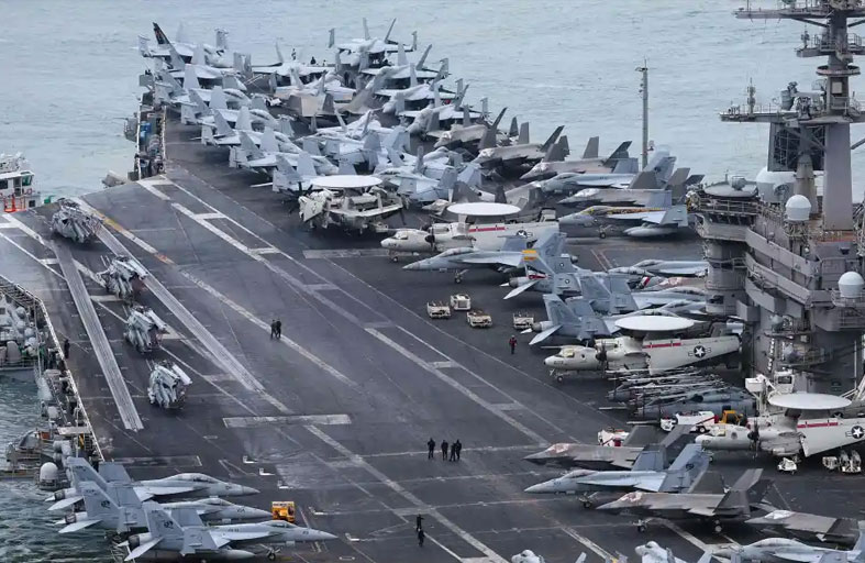 بيونغ يانغ تندّد برسو حاملة طائرات أميركية بميناء كوري جنوبي 