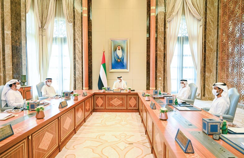 منصور بن زايد يترأس اجتماع مجلس إدارة المصرف المركزي