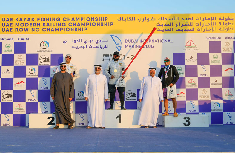 راشد الكعبي بطل المجموع العام في كاياك دبي لصيد الأسماك