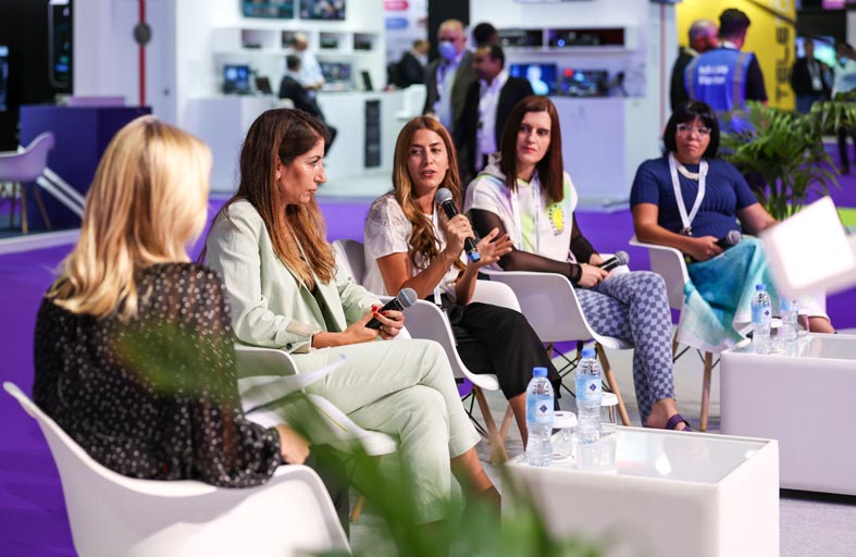 خبراء يناقشون مسألة صنع المحتوى والاقتصاد الإبداعي في كابسات 2022