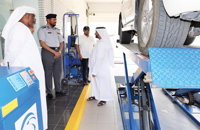 شرطة أبوظبي تفتتح مسار فحص المركبات الخفيفة في الهير بالعين