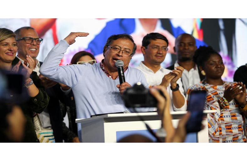 هل يخطف رودولفو هيرنانديز، الجبن من فم اليسار...؟