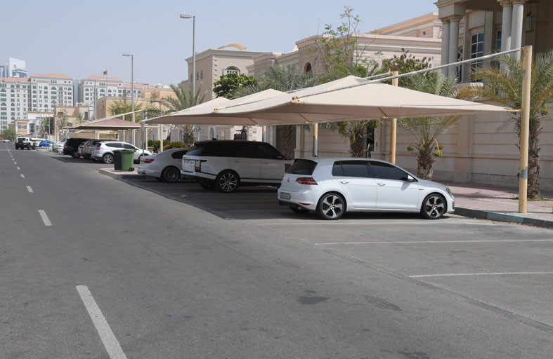 بلدية مدينة أبوظبي تدعو إلى الحصول على التصاريح اللازمة لتركيب مظلات السيارات والالتزام بالضوابط والمعايير المطلوبة