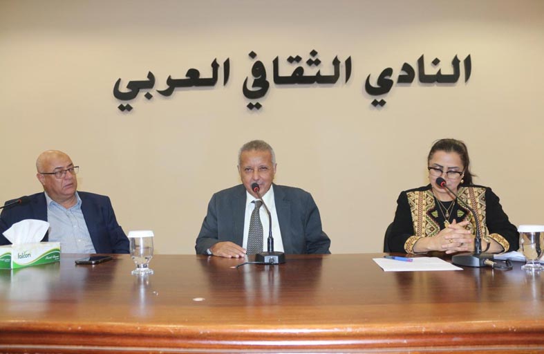 فضاءات التواصل الاجتماعي طورت «نوادي القراءة» وزادت أعداد المنخرطين فيها