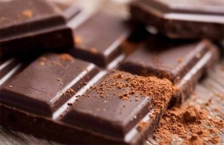 لوح شوكولاتة ينهي حياة مسن 