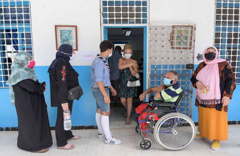 بعد العملية الكبرى.. تونس تدخل مرحلة جديدة في مكافحة كورونا