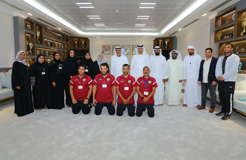 «الخماسي الحديث» يستعرض خططه لنشر اللعبة خلال زيارته نادي دبا الحصن