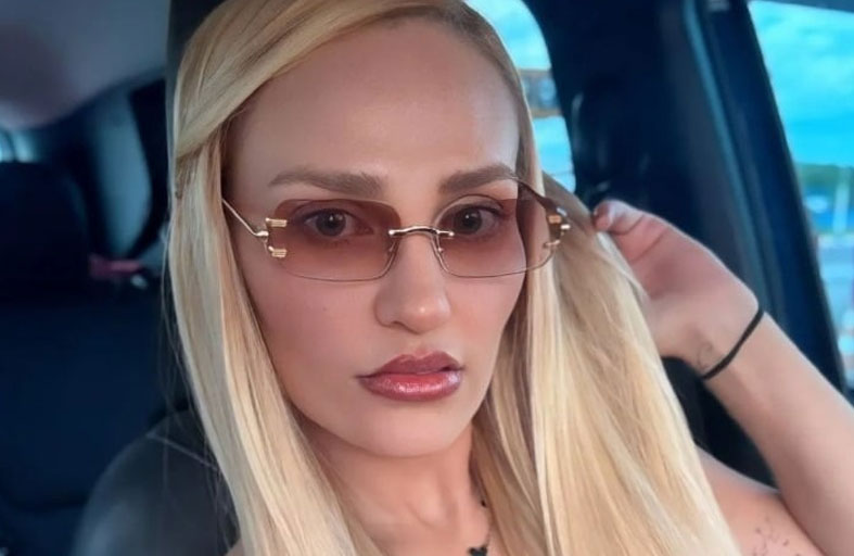 العثور على مؤثرة وسياسية شابة ميتة داخل شقتها