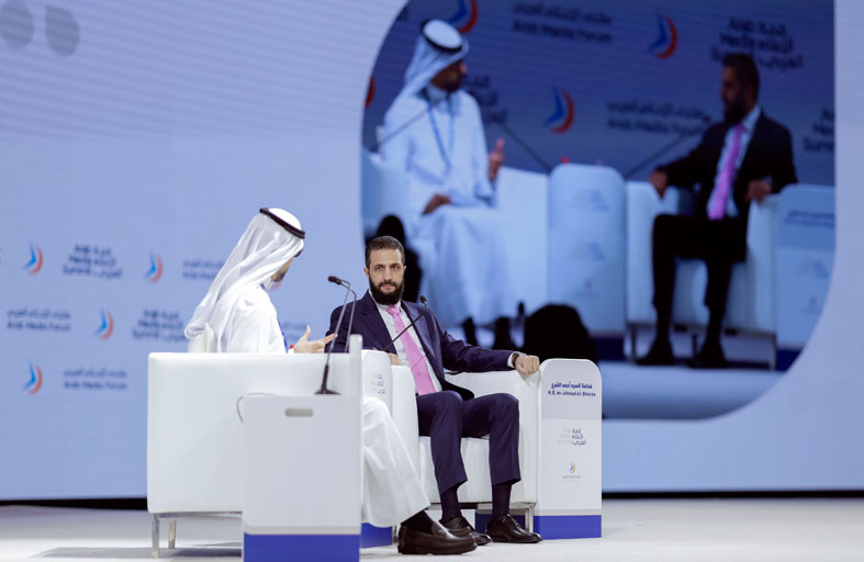 الرئيس السوري يشارك الحضور في قمة الإعلام العربي 2026 في دبي رؤية شاملة حول مستقبل بلاده والمنطقة 