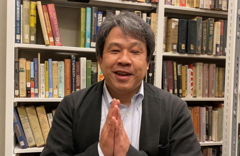 خبير فضاء ياباني يهنئ الإمارات بدخول مسبار الأمل مدار المريخ