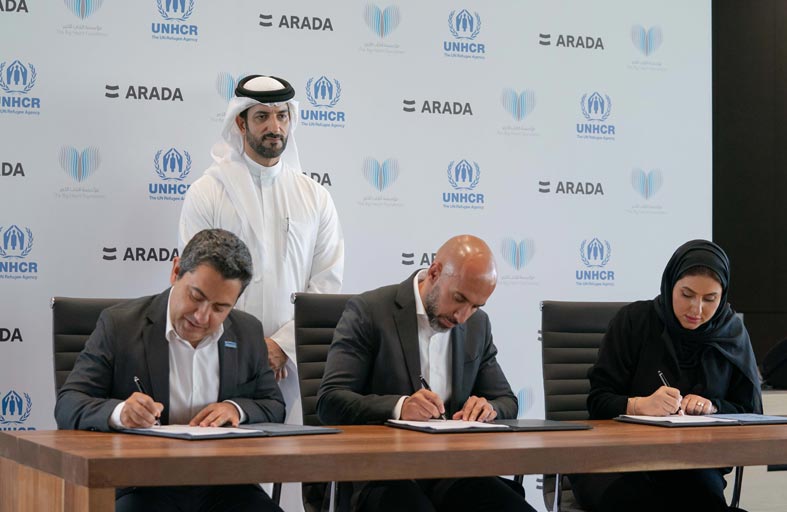 سلطان بن أحمد القاسمي يشهد توقيع اتفاقية تعاون بين مؤسسة القلب الكبير وشركة أراد والأمم المتحدة لشؤون اللاجئين
