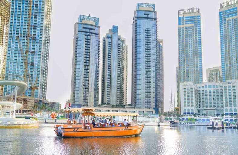 طرق دبي تطلق خطين بحريين جديدين بالتنسيق مع المطورين