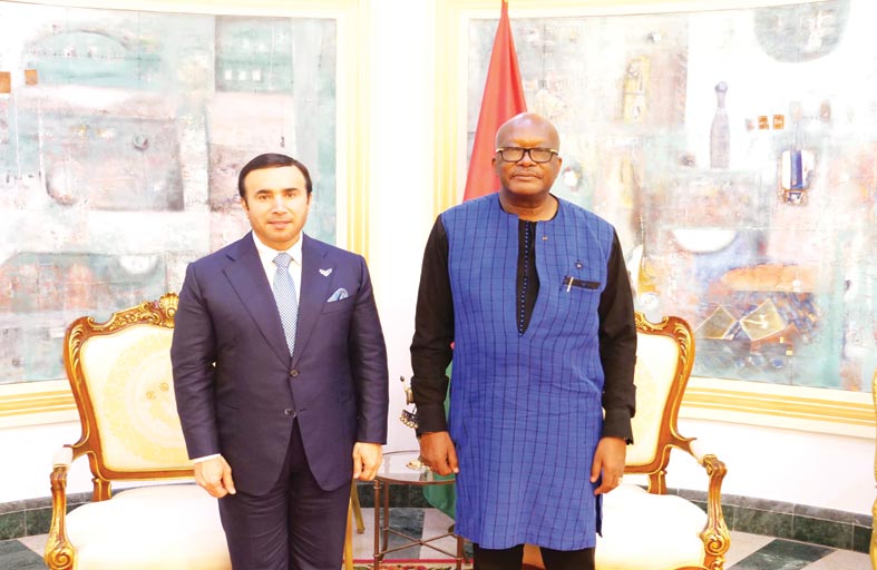 رئيس بوركينا فاسو يستقبل مرشح الإمارات لرئاسة الإنتربول الدولي