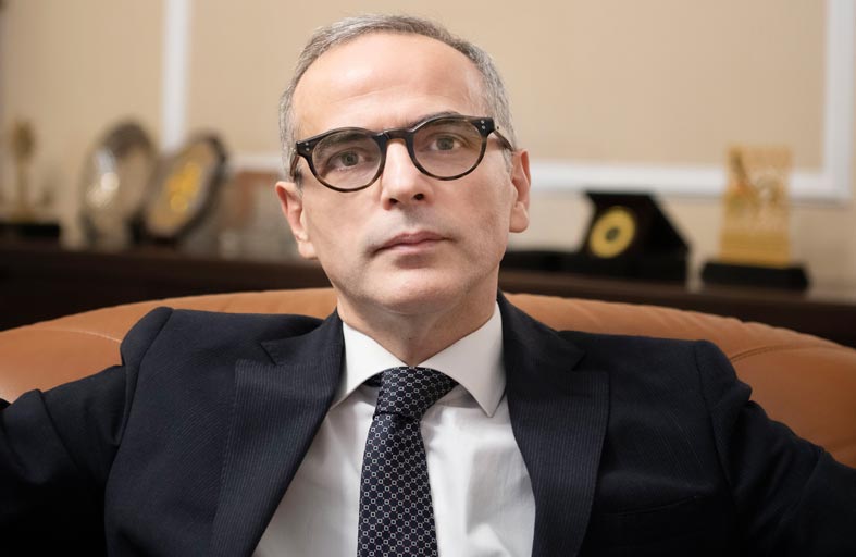 القنصل المصري في دبي يشيد بالمبادرات الإنسانية للإمارات