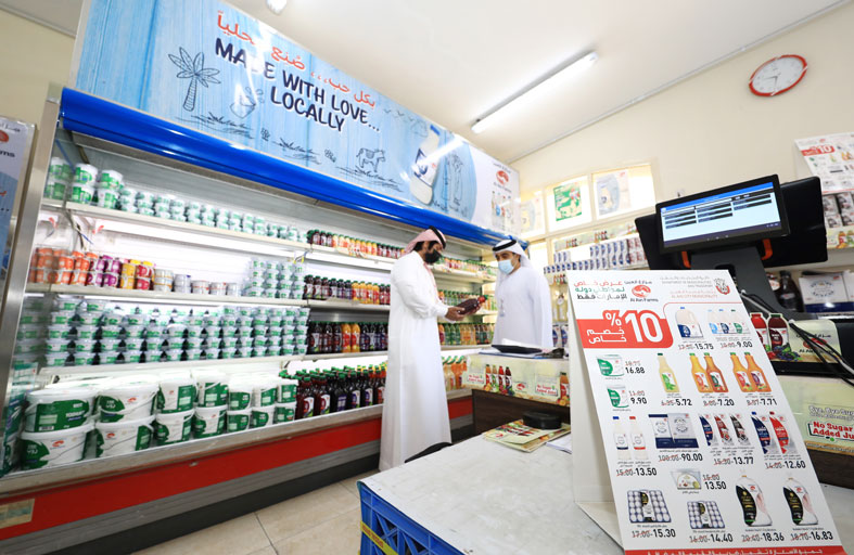 بلدية العين توفر خصما 10 % على المنتجات الأساسية من مزارع العين 