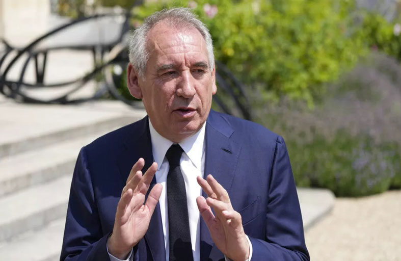 خبراء: حكومة بايرو قد تُحدث انقسامات داخل اليمين الفرنسي