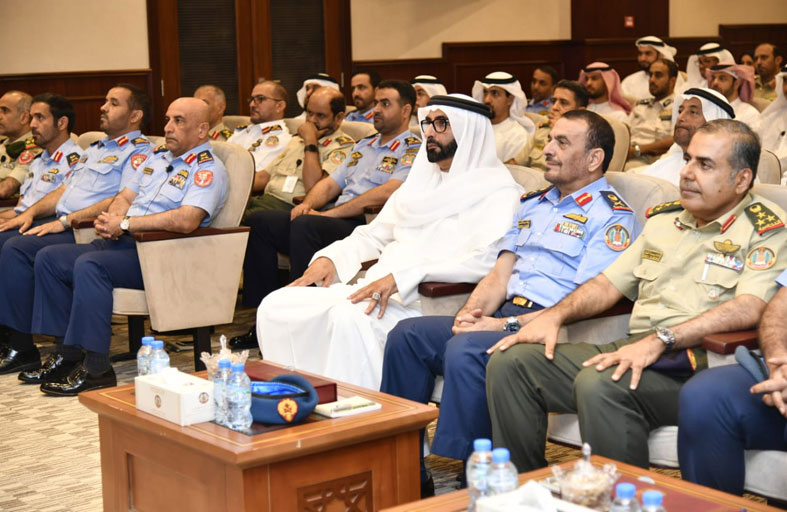 البواردي يلتقي طلبة كلية الدفاع الوطني