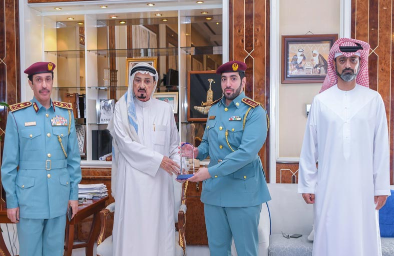 حميد النعيمي يشيد بإنجازات منتسبي شرطة عجمان وحصولهم على جوائز عالمية