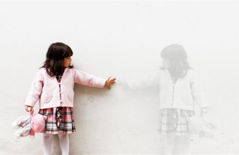 لماذا يصنع الأطفال أصدقاء وهميين؟.. وما فائدته؟