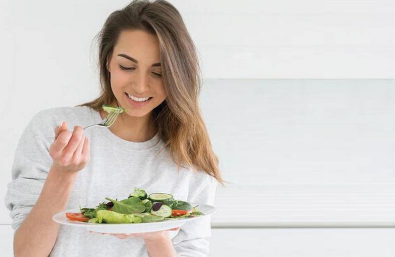 أفضل الأطعمة والمشروبات المثالية لحرارة الصيف