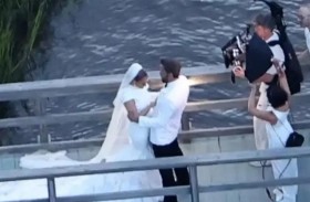 جينيفر لوبيز عروس .. والمدعوون رهائن!