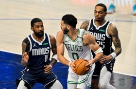 طرح بوسطن سلتيكس للبيع بعد أسبوعين من فوزه باللقب 