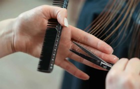 هل قصّ الشعر يجعله ينمو بشكل أسرع؟