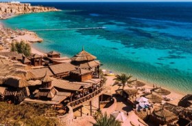 إيطاليان يتركان أطفالهما في المنزل لقضاء عطلة في مصر