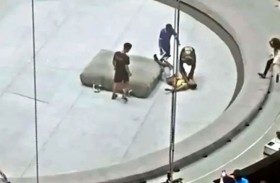 سقوط بهلوان من ارتفاع شاهق