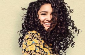 نصائح للعناية بالشعر المتجعد 