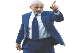 سباليتي يعترف بـالفارق الكبير.. ولا فوينتي: لا فريق أفضل من إسبانيا 