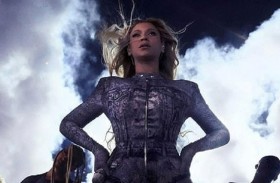 حيلة ذكية من بيونسيه لتشغيل المراوح على المسرح