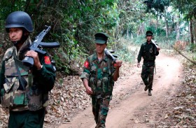  القوات البورمية  تنسحب من مواقعها بمدينة حدودية 