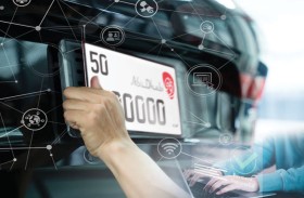 شرطة أبوظبي تدعو الجمهور للاستفادة من خدمة  «توصيل وتركيب لوحات المركبات» على مستوى الدولة
