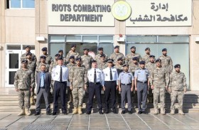 شرطة أبوظبي تحتفل بتخريج دورة قادة الوحدات بالتعاون مع الداخلية الفرنسية