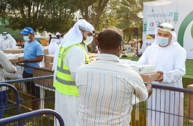 بيت الخير توزع أكثر من 7.1 مليون وجبة على العمال خلال جائحة كورونا
