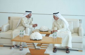 حاكم أم القيوين يتقبل تعازي سرور بن محمد في وفاة الشيخة حصة بنت حميد الشامسي