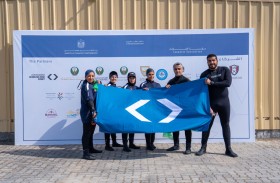 «أبوظبي للدفاع المدني» يشارك بتنظيف أعماق البحر بميناء دبا الفجيرة