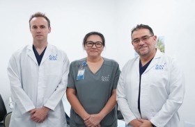 نجاح مستشفى الكورنيش في إجراء عملية رائدة لإصلاح السِّنْسِنَةِ المشقوقة داخل الرحم 