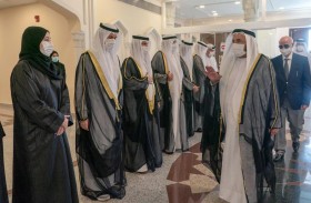 حاكم الشارقة يتفقد معرض تصاميم مبتكرة لواحة الشارقة للتكنولوجيا والابتكار