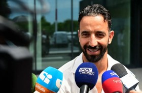 أموريم يستحضر روح باريزي في سعيه لإحياء أمجاد ميلان 