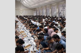 جمارك دبـي ودي بـي ورلد الخيرية توزعان 144 ألف وجبة إفطار ضمن خيمة جمارك دبـي الرمضانية