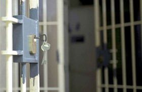 إطلاق سجين عن طريق الخطأ 