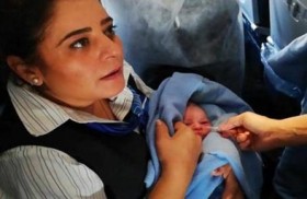 تلد في الجو.. 60 دقيقة صعبة