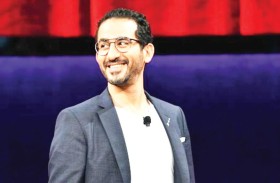 أحمد حلمي يتبرع بدبلة 