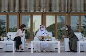 حاكم الشارقة يلتقي مدير عام اليونسكو