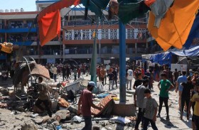 الأونروا: أرسلنا لإسرائيل موقع مدرسة حتى لا تقصفها.. فقصفتها